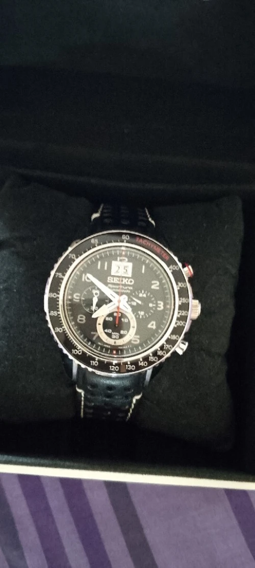 Montre Homme Seiko Sportura Chronographe SPC139 SPC139P1