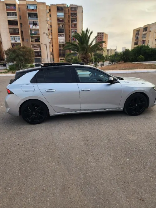 Opel Astra 2024 GS line