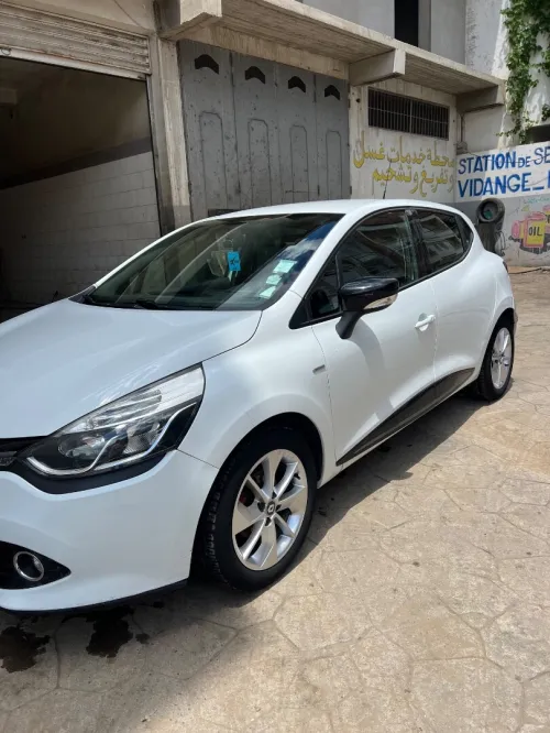 Renault Clio 4 2015 Limited 2