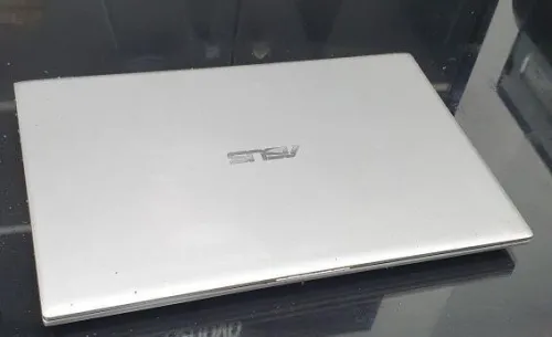 PC Asus vivobook 14" 8GB 256GB