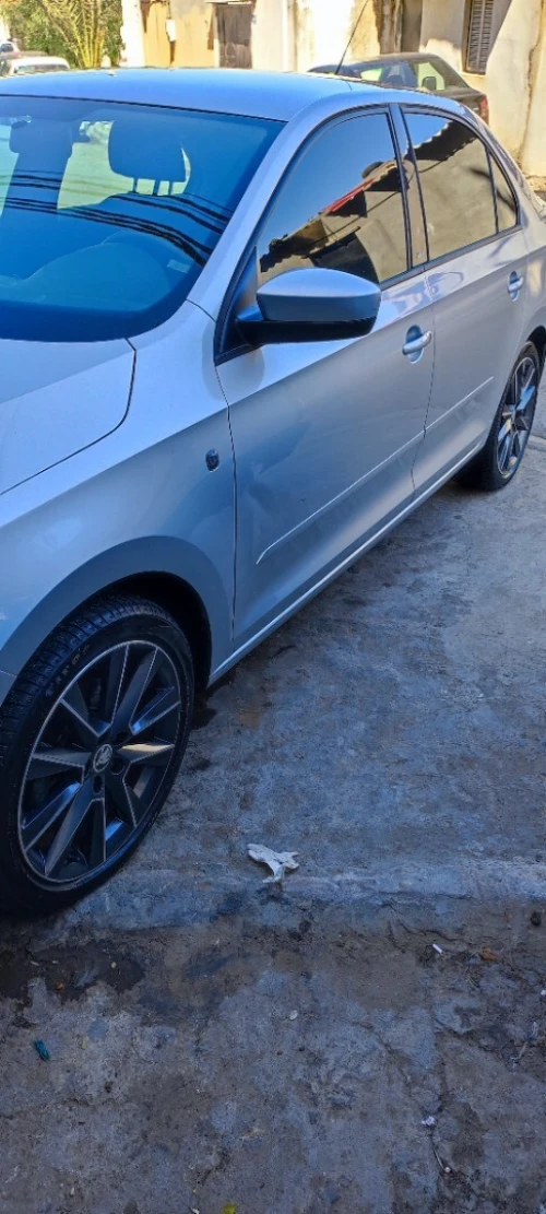 Skoda Rapid 2016 Edition