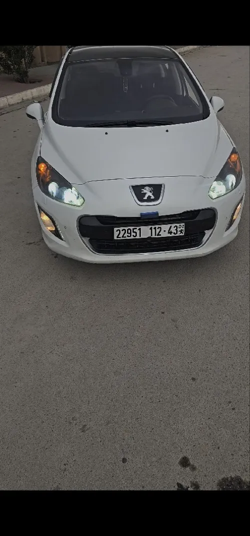 Peugeot 308 2012 Allur finition HAUTE HAUTE