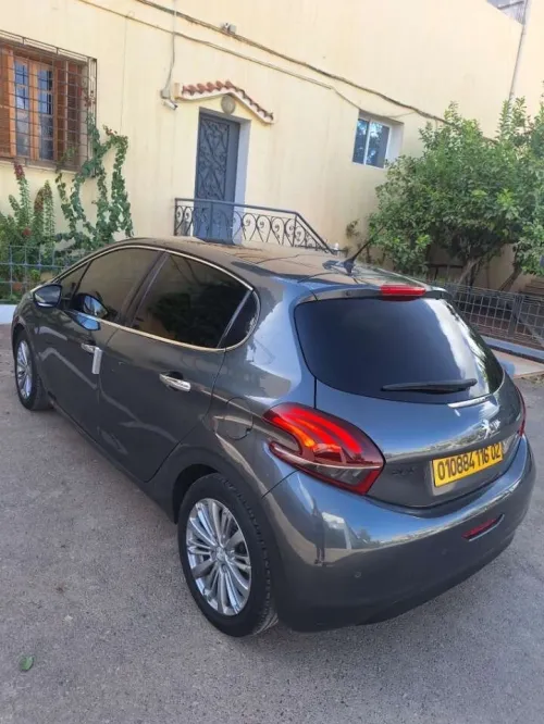 Peugeot 208 2016 Allure
