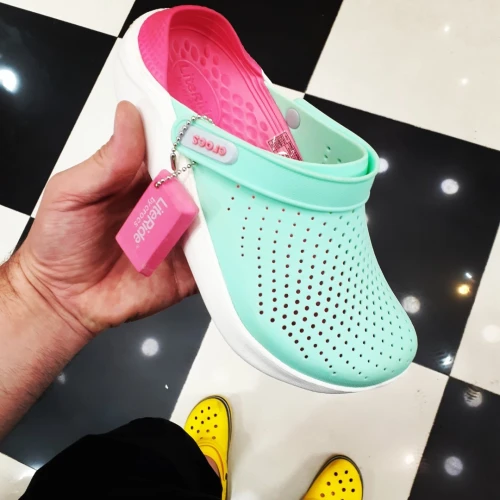 Crocs 