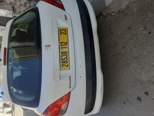 Peugeot 207 2012 Fennec
