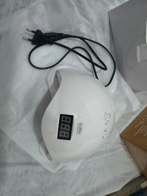 Lampe UV et ponseuse ongle