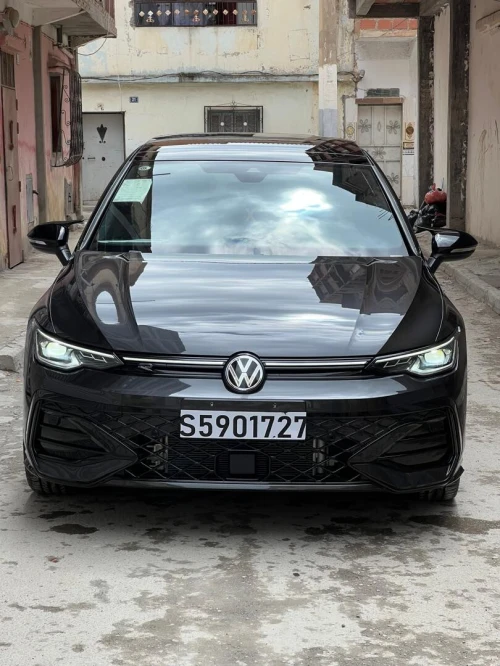 Volkswagen Golf 8 2025 R-Line