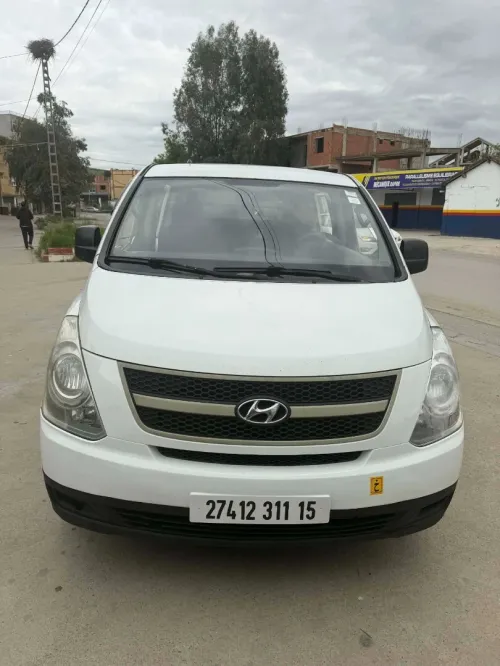 Hyunda H1 2011