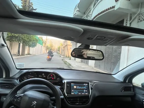 Peugeot 208 2020 Française