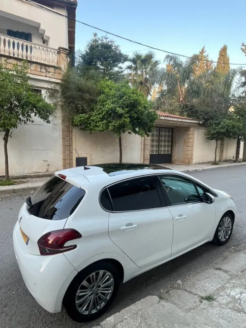 Peugeot 208 2020 Française