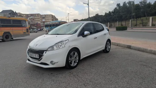 Peugeot 208 2015 Allure
