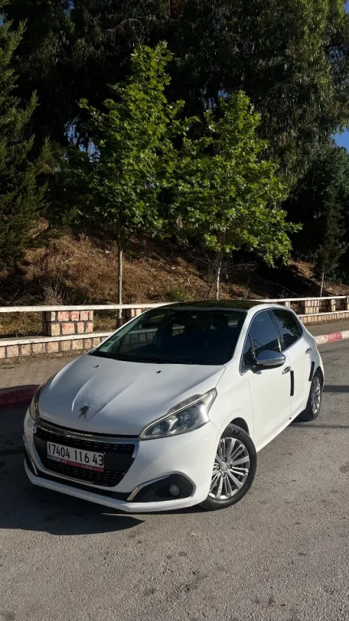 Peugeot 208 2016 Allure Facelift