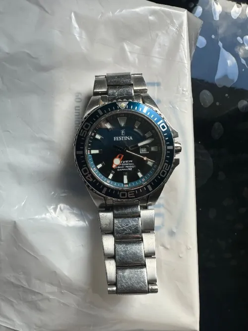 Montre Festina original