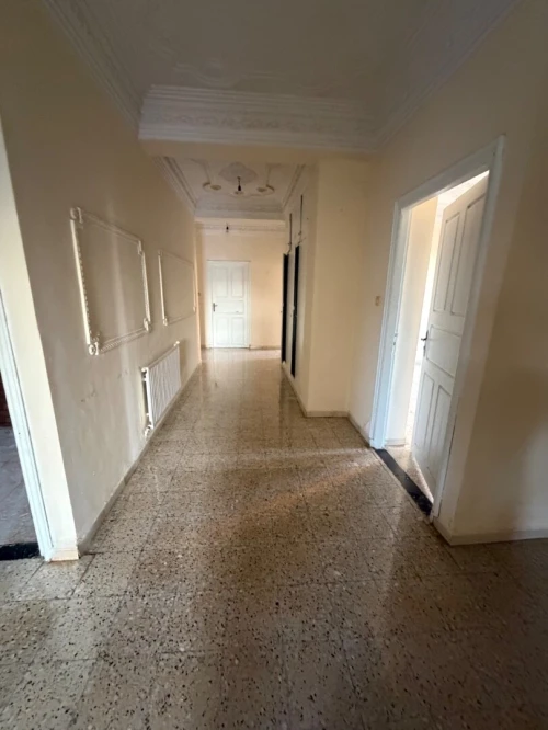 Location Appartement Niveau de villa F5 Alger Draria