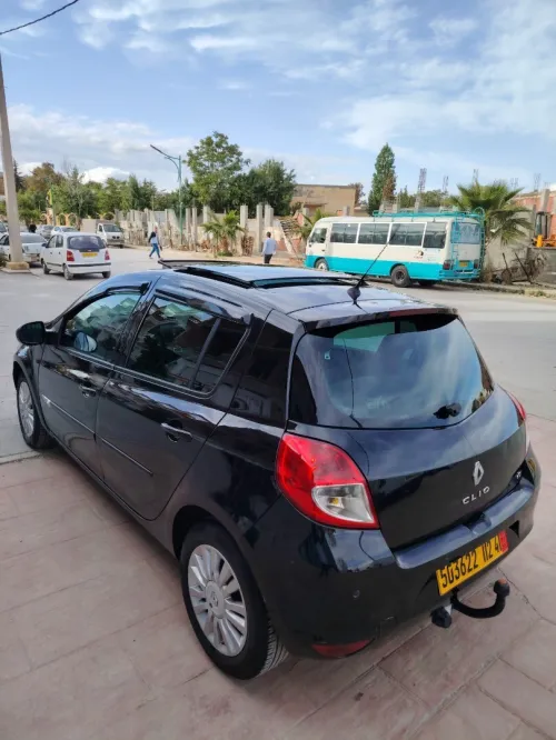 Renault Clio 3 2012 Night and Day