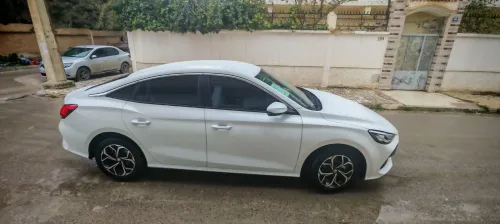 MG MG5 2025 