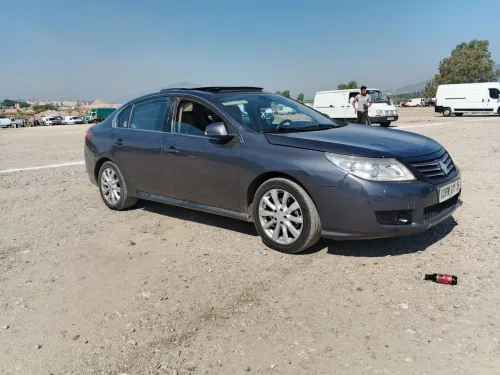 Renault Latitude 2011 Latitude