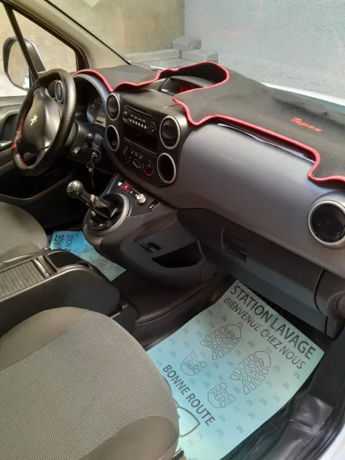 Peugeot Partner 2011 B9