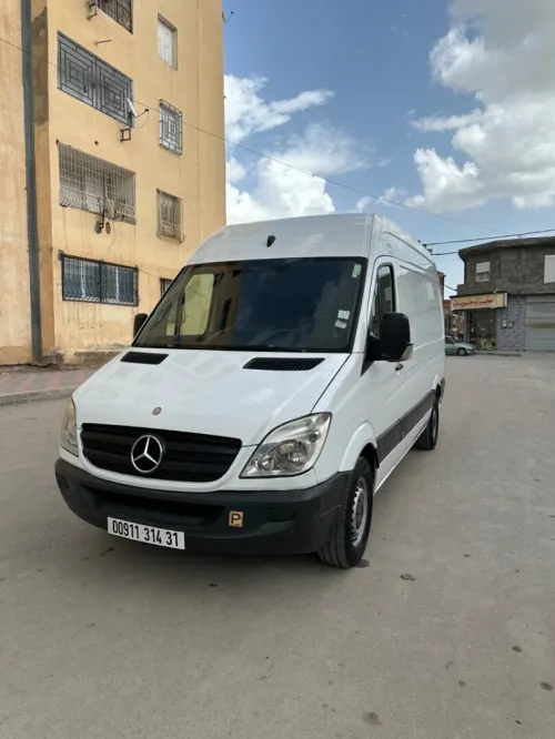 Mercedes Sprinter 2014 Surélevé chassis moyen