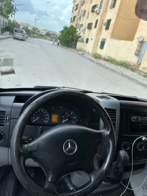 Mercedes Sprinter 2014 Surélevé chassis moyen
