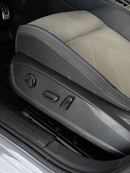 Volkswagen Golf 8 2025 R- Line 