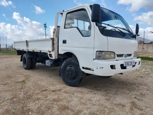 Kia K3600 2001