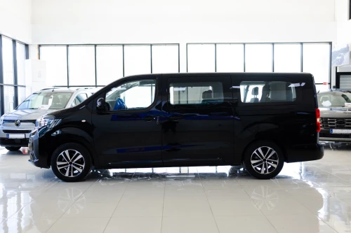 Peugeot Traveller 2026 vip
