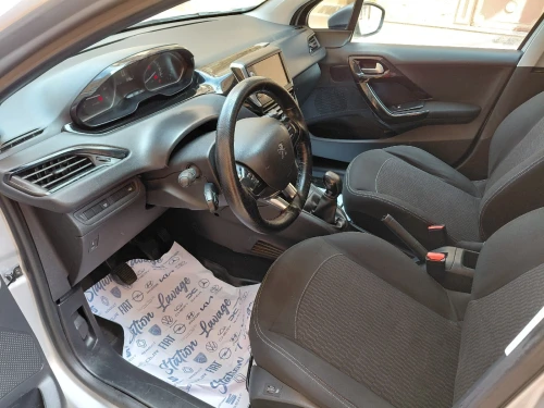 Peugeot 208 2018 Active Facelift