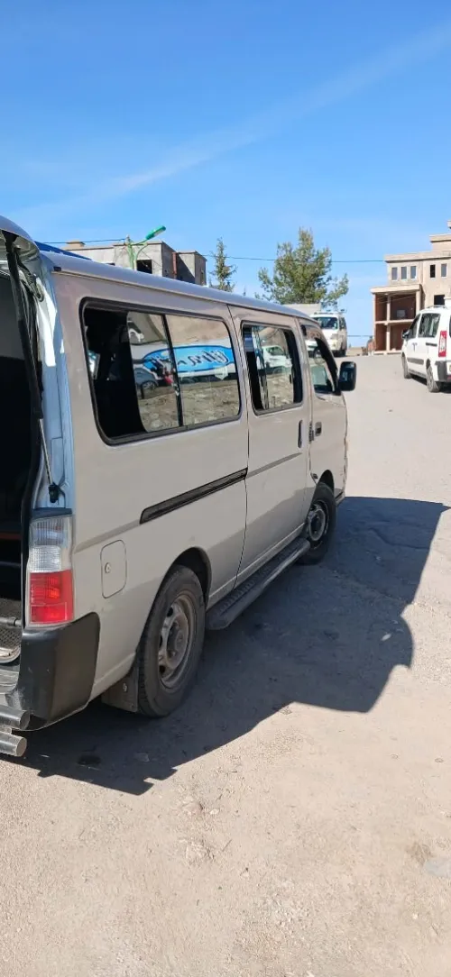 Nissan urvan Urvan 2013
