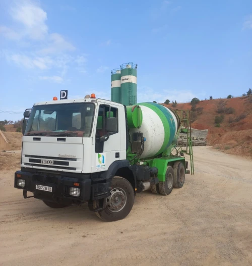 IVECO malaxeur  stetter Eurotrakker 2006