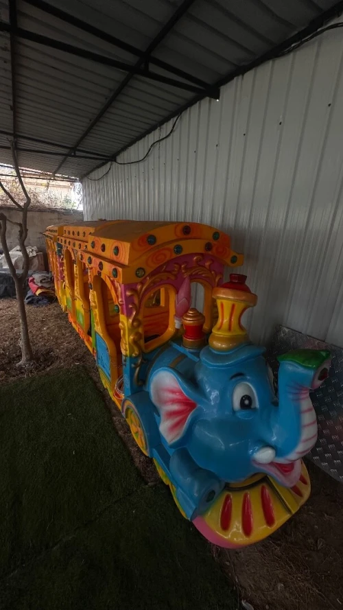 Train éléphant manège