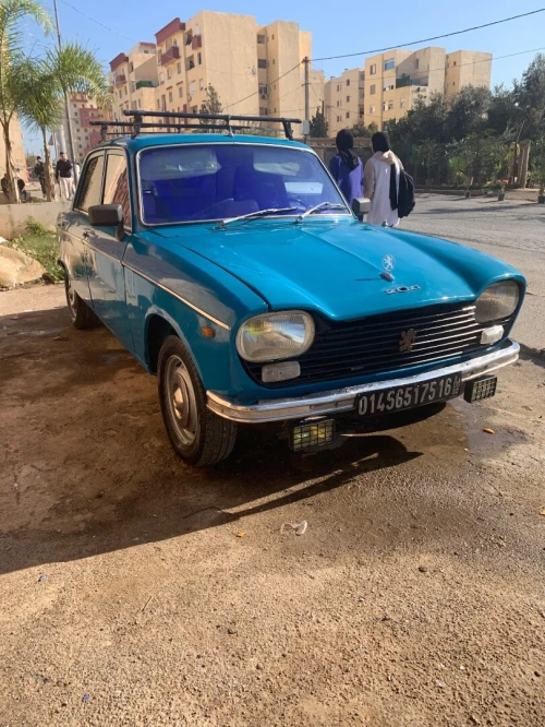 Peugeot 204 1975 204