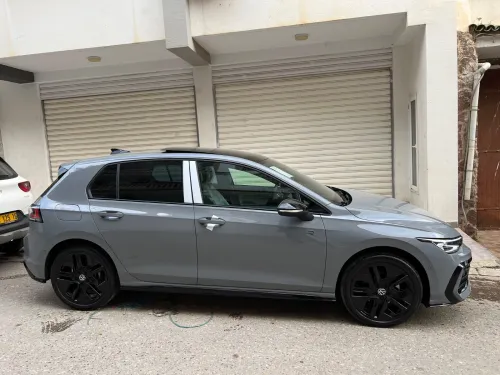 Volkswagen Golf 8 2025 R Black Edition 
