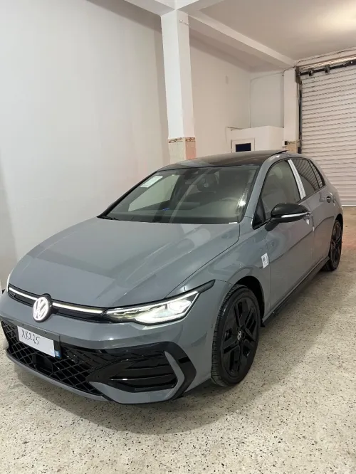 Volkswagen Golf 8 2025 R Black Edition 