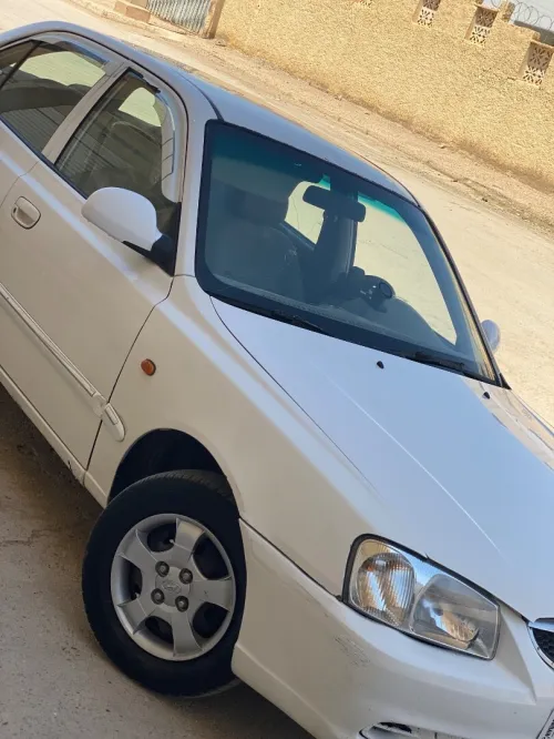 Hyundai Accent 2013 GLS 3