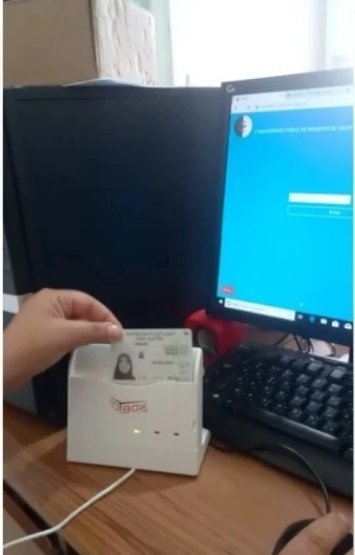  Lecteur biométrique ID Box 111 MRZ