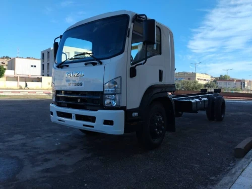 isuzu supr jombo isuzu supr jombo 12 ton 2026