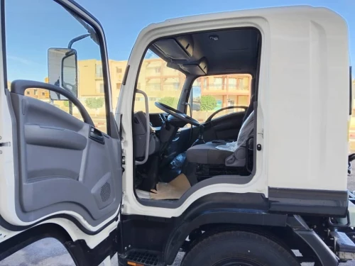isuzu supr jombo 12ton isuzu supr jombo 12ton 2026
