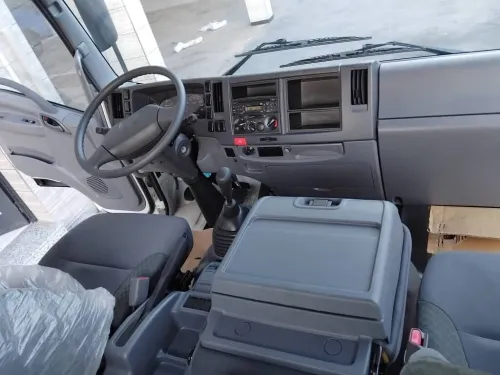 isuzu supr jombo isuzu supr jombo 12 ton 2026