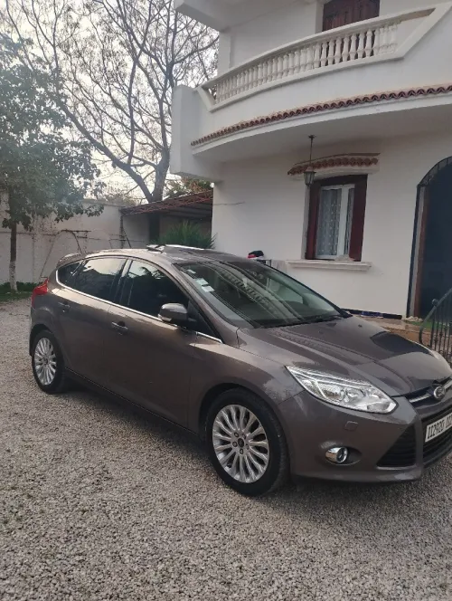 Ford Focus 4 portes 2012 Focus 4 portes