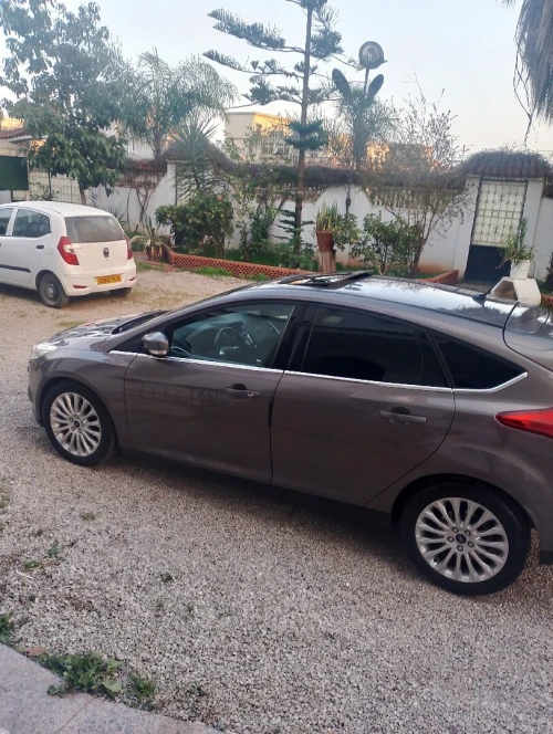 Ford Focus 4 portes 2012 Focus 4 portes