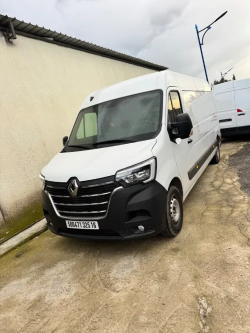 Renault CCR خمس سنوات Master 3pnx 2025