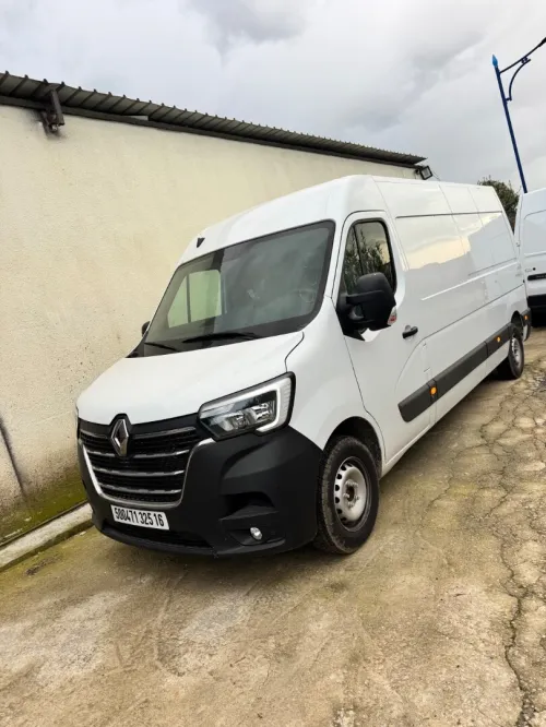 Renault CCR خمس سنوات Master 3pnx 2025