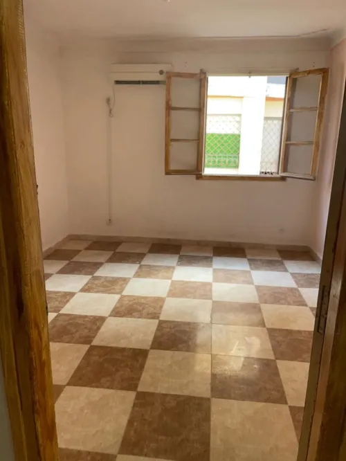 Vente Appartement Niveau de villa F4 Alger Dely brahim