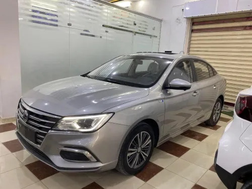 MG MG5 2023 Latoute