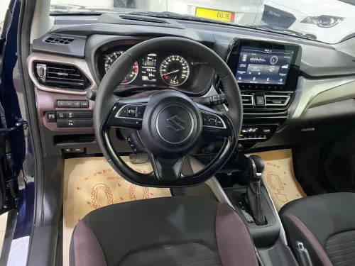 Suzuki FRONX 2023 Latout