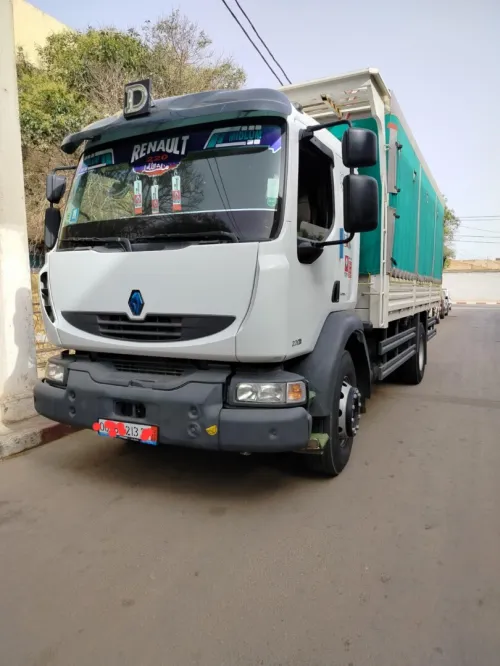 Renault Midlum 220 dxi 2013