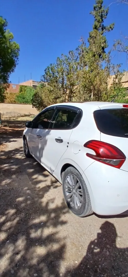 Peugeot 208 2016 Allure