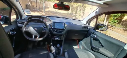 Peugeot 208 2016 Allure