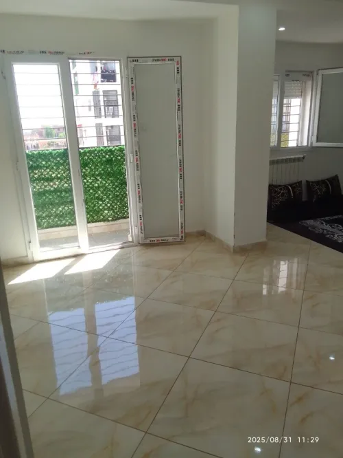 Location Appartement F3 Mostaganem Mezghrane